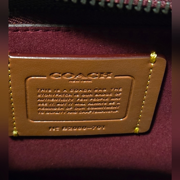 Nwt Coach Courier Carryall - Picture 12 of 15